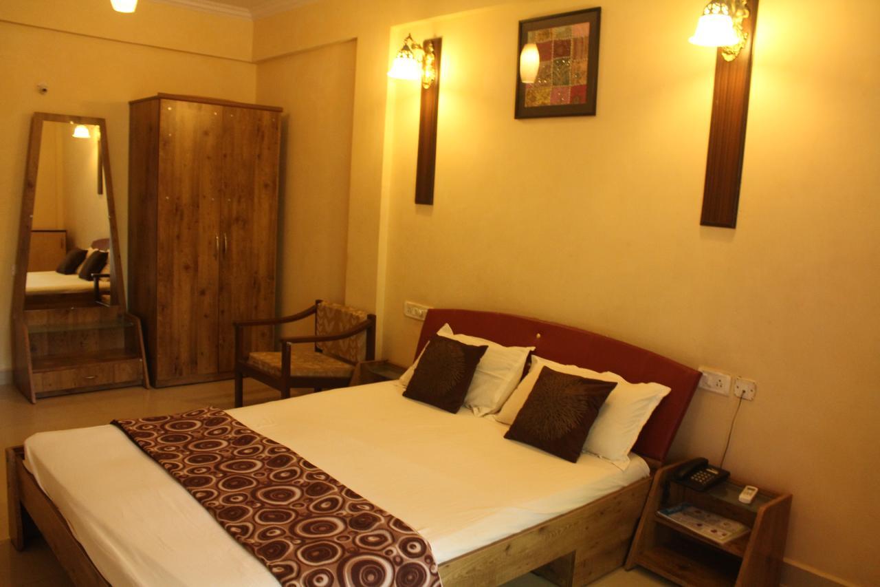 Dona Julia Beach Resort Calangute Buitenkant foto