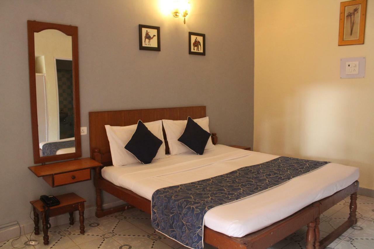 Dona Julia Beach Resort Calangute Buitenkant foto